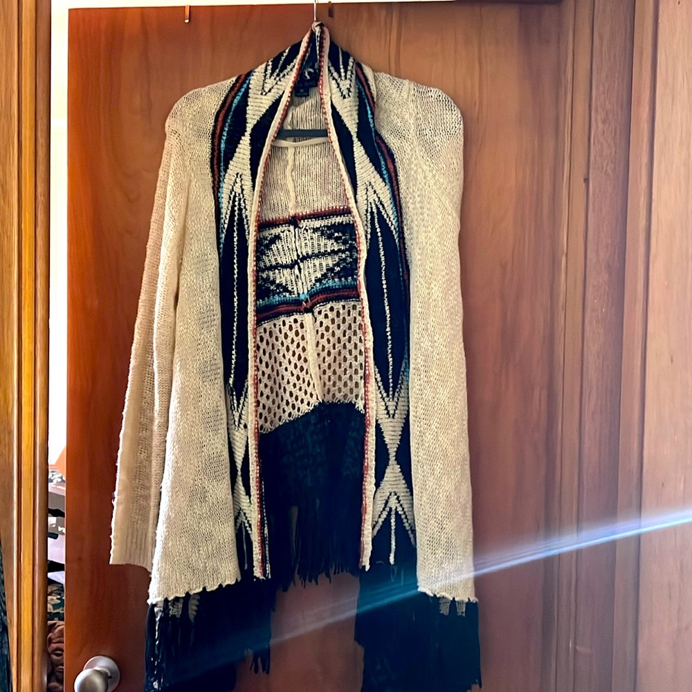 Boho sweater size M.